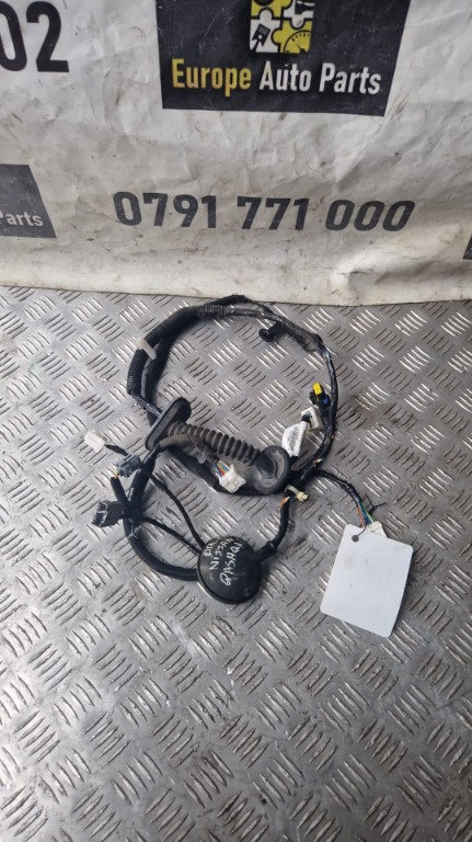 Cablaj usa dreapta fata Nissan Qashqai an fab. 2012 cod 24125JD06C