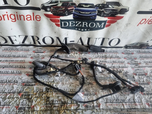 Cablaj usa dreapta spate Audi A4 B8 cod piesa : 8K0971687B