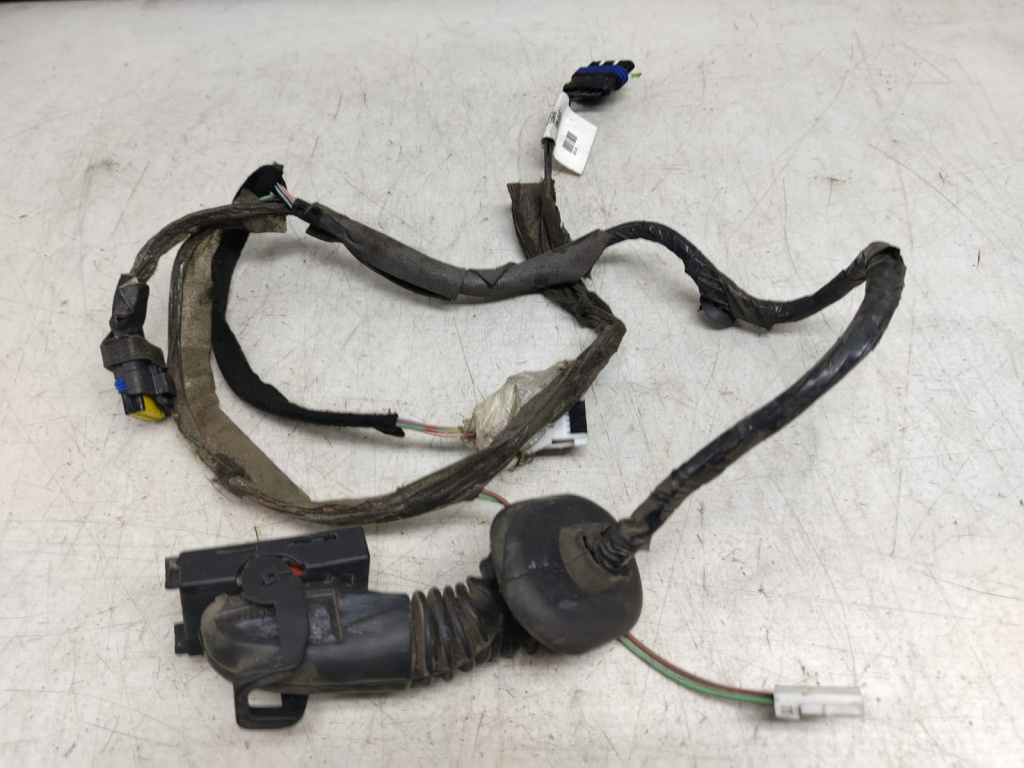 Cablaj usa spate 8200772510 Renault Megane 2 [2002 - 2006] 1.5 dci K9K732