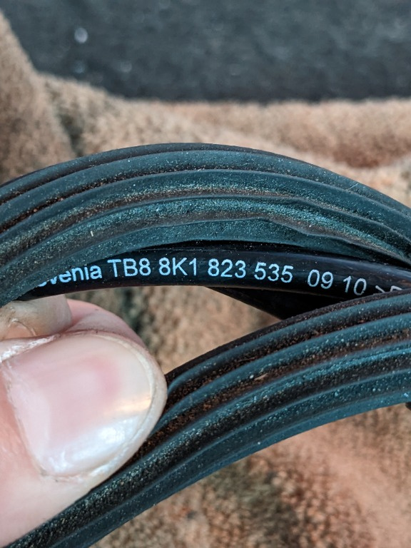 Cablu capota Audi A4 B8 cod piesa 8K1 823 535
