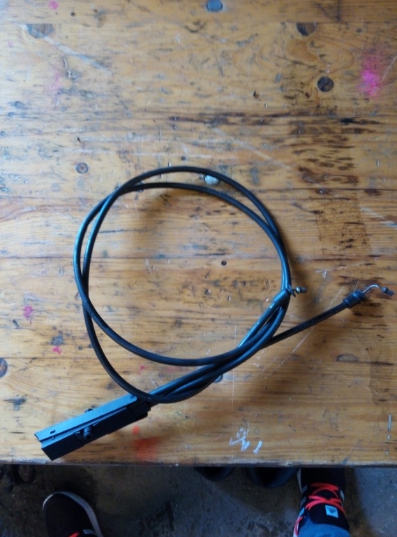 Cablu capota Mercedes E320 w211
