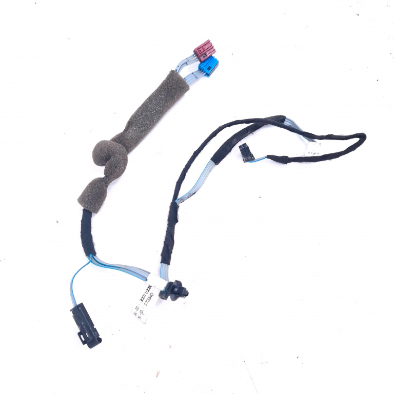 Cablu Conector Mercedes-Benz C-CLASS (W204) 2007 - 2014 A2045402710, 0015455073, A2045402710002, 0015451473, 3001100900, 173340, 39291711, 15455073