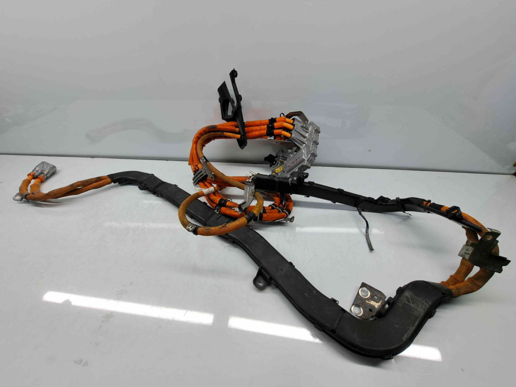 Cablu conector motor hybrid Mercedes Clasa C (W205) [Fabr 2014-prezent] A2055452428