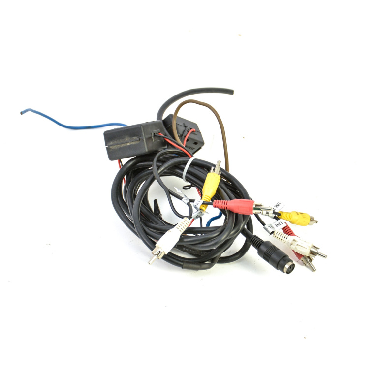 Cablu Conector Multimarca Multimarca 1940 - 2022
