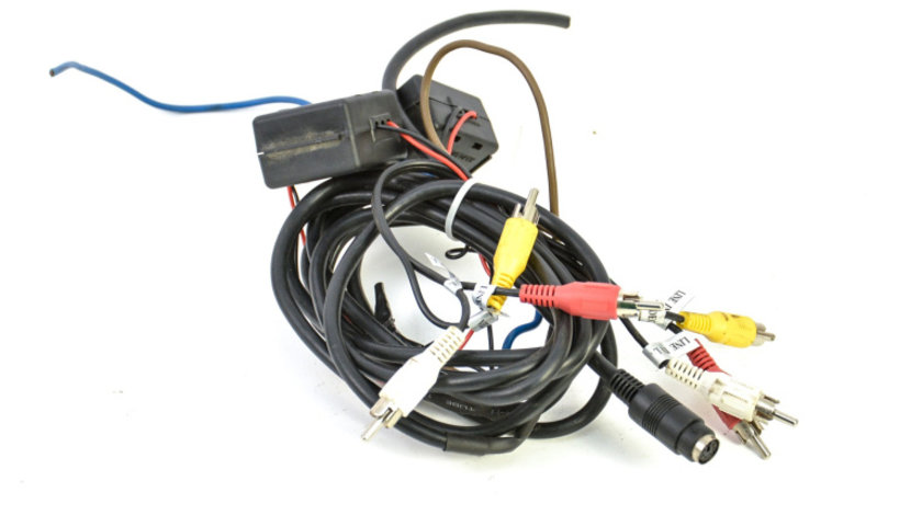 Cablu Conector Multimarca Multimarca 1940 - 2022