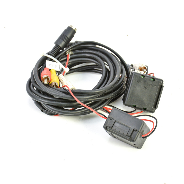 Cablu Conector Multimarca Multimarca 1940 - 2022