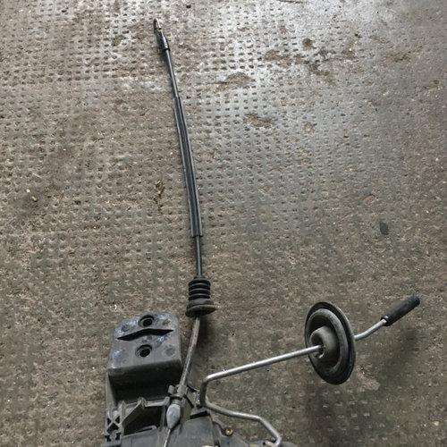 Cablu deschidere usa dreapta fata Volkswagen VW Golf 4 [1997 - 2006] Hatchback 5-usi 1.4 MT (75 hp) ...