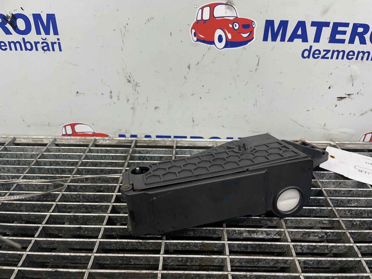 CABLU FRANA DE MANA BMW SERIA 7 E 65 - - (2001 2005)