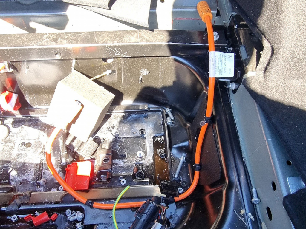 Cablu inalta tensiune Mercedes Clasa C (W205) [Fabr 2014-prezent] A2055401604 2.0 Hibr 274920 210KW / 286CP