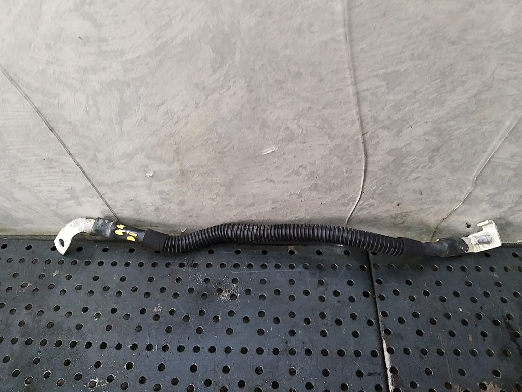 Cablu masa 2.0 tdi audi a4 b9 8w