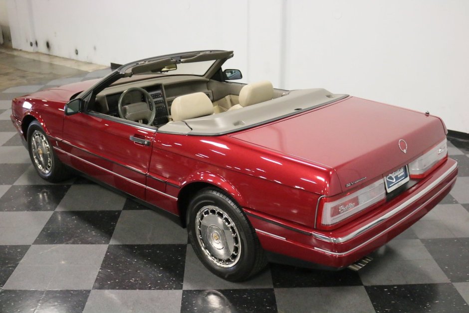 Cadillac Allante de vanzare