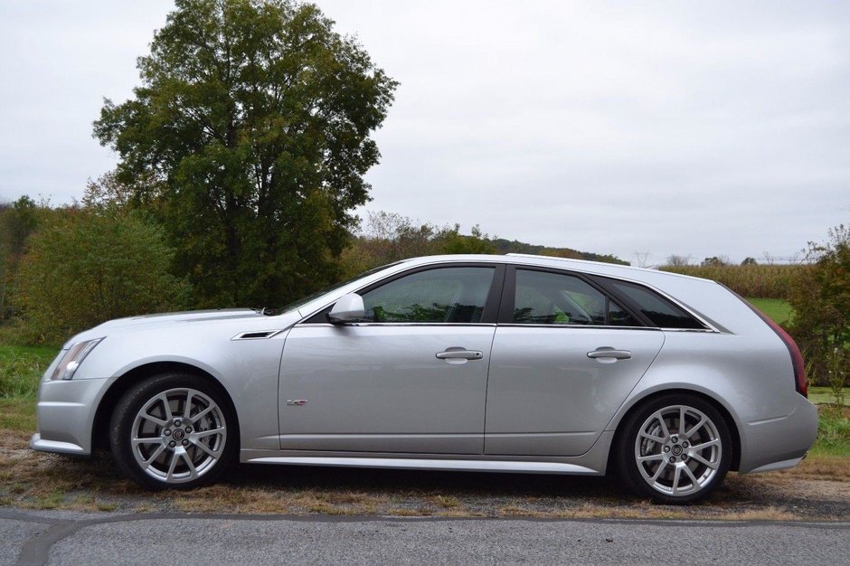 Cadillac CTS-V manual de vanzare