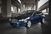 Cadillac CTS-V vs. Jaguar XFR: un duel redutabil
