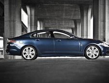 Cadillac CTS-V vs. Jaguar XFR: un duel redutabil