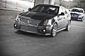Cadillac CTS-V vs. Jaguar XFR: un duel redutabil