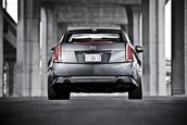 Cadillac CTS-V vs. Jaguar XFR: un duel redutabil