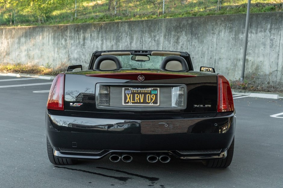 Cadillac XLR-V de vanzare