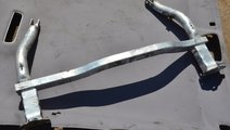 Cadru aluminiu intaritura bara fata Peugeot 407