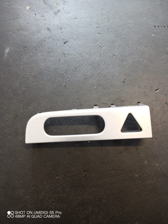 Cadru aluminiu torpedou pentru bord , Volkswagen PASSAT CC COD -3C1858079G