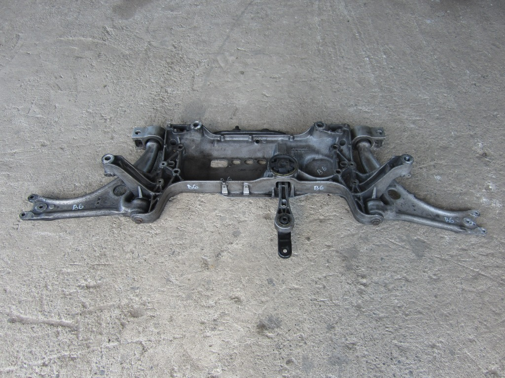 CADRU / JUG MOTOR VW PASSAT B6 2.0 TDI FAB. 2005 - 2010 ⭐⭐⭐⭐⭐