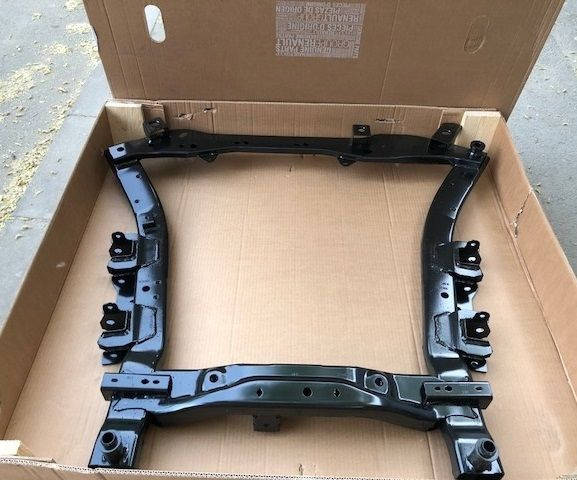 Cadru motor jug Dacia Duster 2014-2015-2016-2017 Nou 544018731R