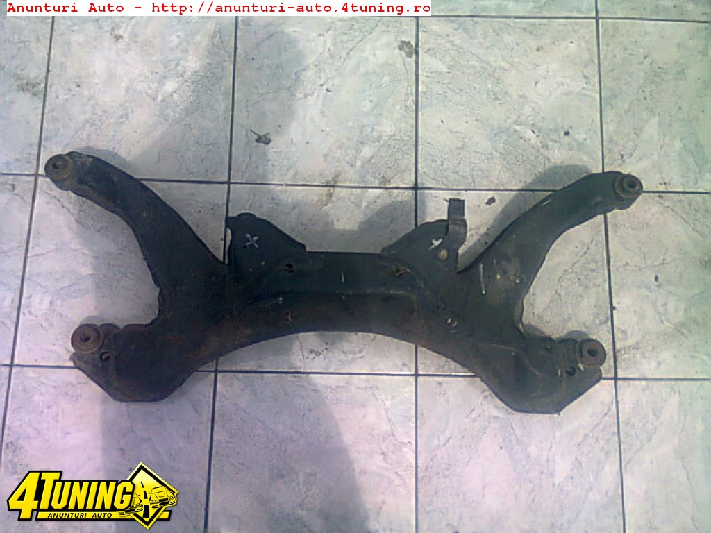 Cadru motor persou Nissan Primera