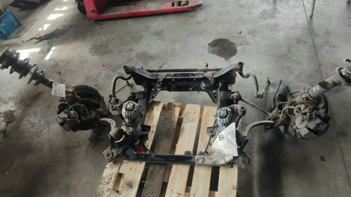 Cadru motor x-drive BMW seria 3 E92 E93 3.0 D cod motor N57D30A transmisie automata an 2012