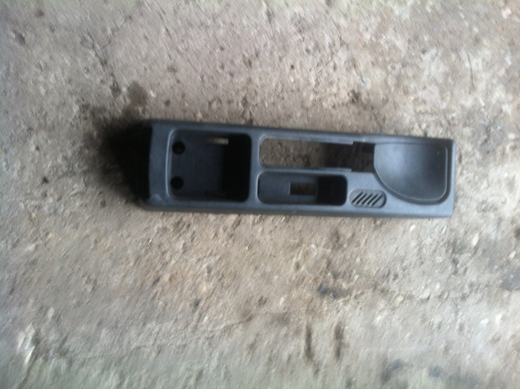 Cal Opel Vectra A [1988 - 1995] Sedan 1.6 MT (75 hp) (86_ 87_)