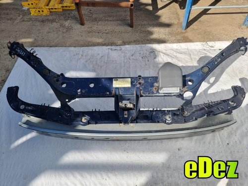 Calandru cu armatura Ford Focus (1998-2004) [DAW, DBW] 1.8 tdci 97AG-19A688-BA