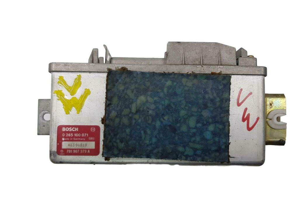 Calculator ABS BOSCH VOLKSWAGEN TRANSPORTER 0 265 100 071 / 0265100071 / 701 907 379 A / 701907379A0 265 100 071 / 0265100071 / 701 907 379 A / 701907379A