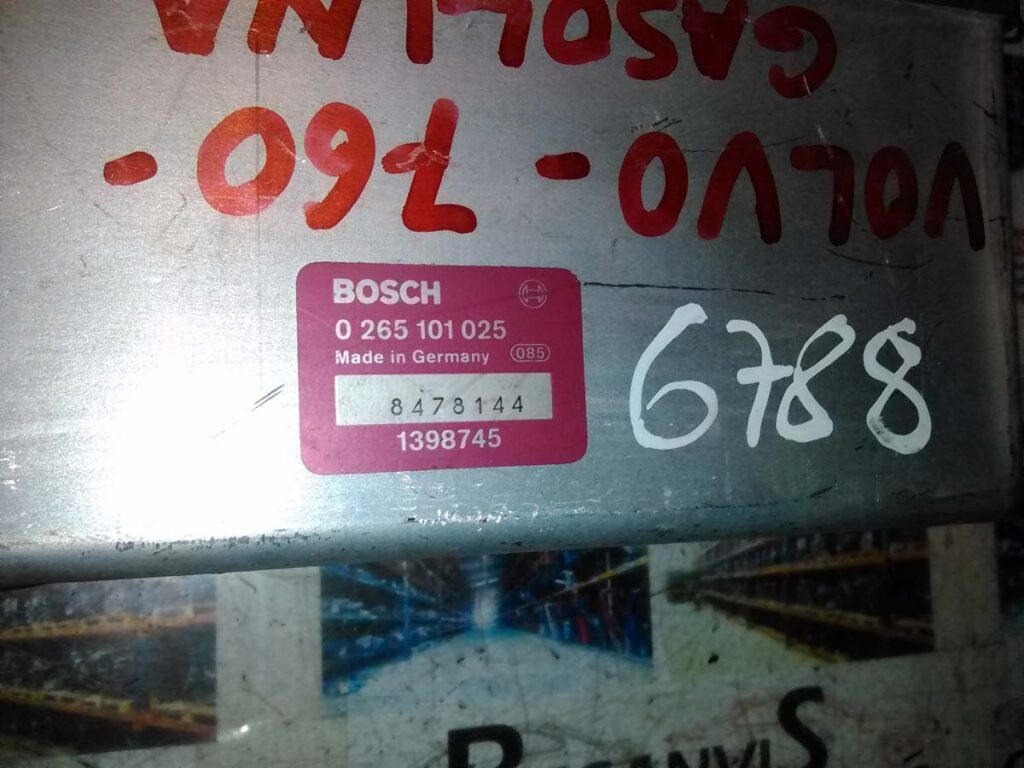 Calculator ABS BOSCH VOLVO 740 0 265 101 025 / 0265101025 / 13987450 265 101 025 / 0265101025 / 1398745