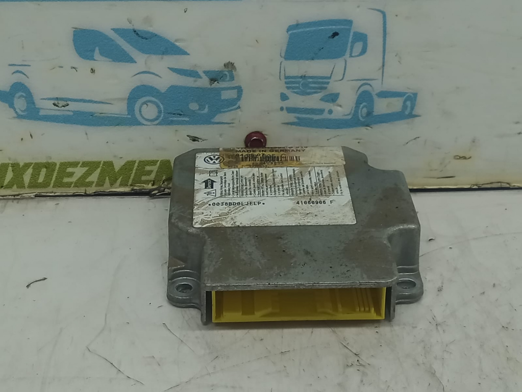 Calculator airbag 1t0909605c Volkswagen VW Touran [2003 - 2006] 1.9 tdi AVQ