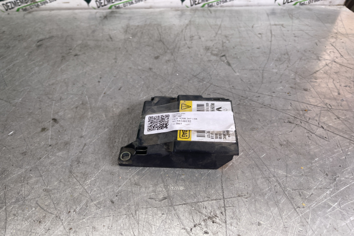 Calculator airbag 8200769222 / 8200 76 92 22 Dacia Logan [2004 - 2008] Sedan 1.4 (85 hp)