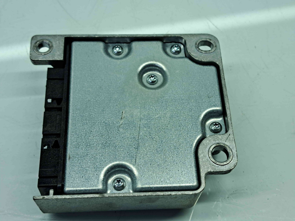 Calculator airbag Alfa Romeo 159 Sportwagon (939) [Fabr 2006-20011] 50510957 1.9 JTD 618247 110KW / 150CP 1.9 JTD 618247 110KW / 150CP
