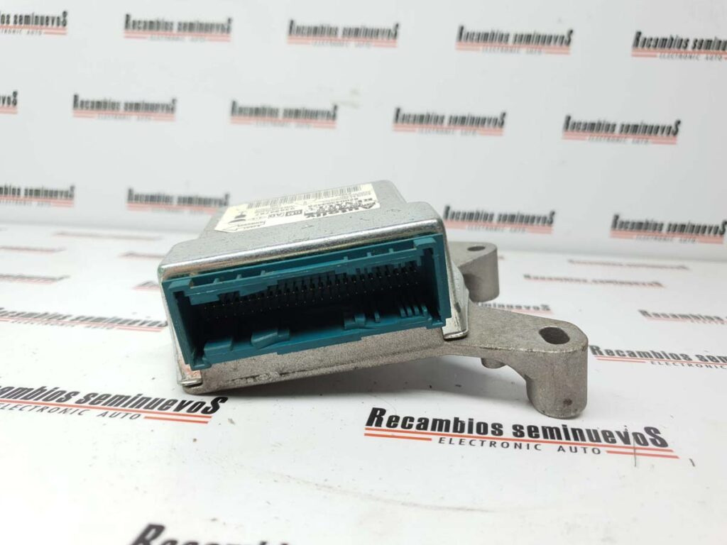 Calculator AIRBAG AUTOLIV OPEL VIVARO 8200435342A / 605 48 82 00 / 605488200 / 938547878200435342A / 605 48 82 00 / 605488200 / 93854787