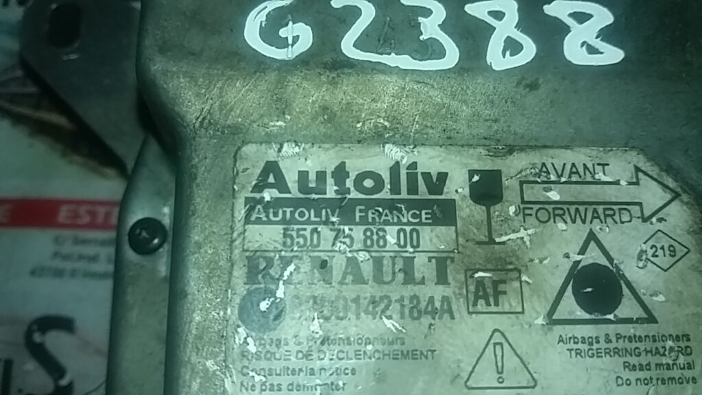 Calculator AIRBAG AUTOLIV RENAULT LAGUNA 2 8200142184A / 550 75 88 00 / 5507588008200142184A / 550 75 88 00 / 550758800