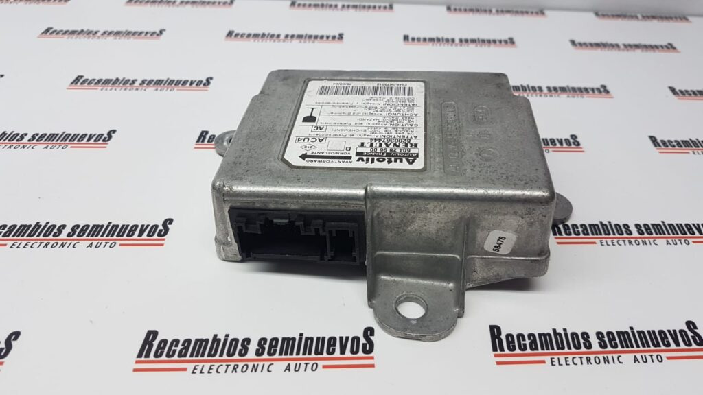 Calculator AIRBAG AUTOLIV RENAULT MEGANE 8200367444 / 6042896008200367444 / 604289600