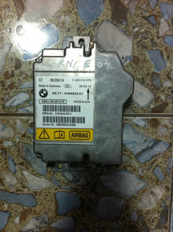 Calculator airbag BMW Seria 3 E90/E91/E92/E93 [2004 - 2010] Sedan