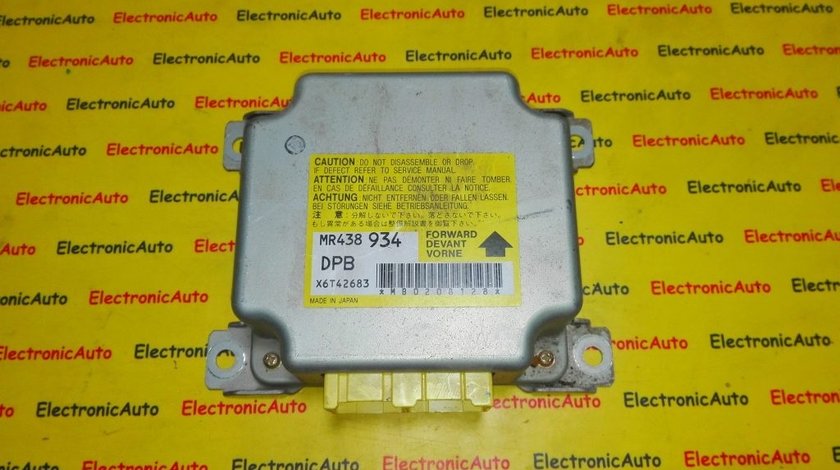 Calculator airbag Mitsubishi Pajero MR438934