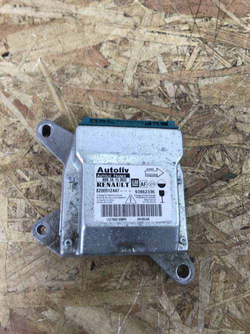 Calculator airbag Opel Vivaro 2.0 CDTI 9 Locuri Clima monovolum 2008 (8200912447)