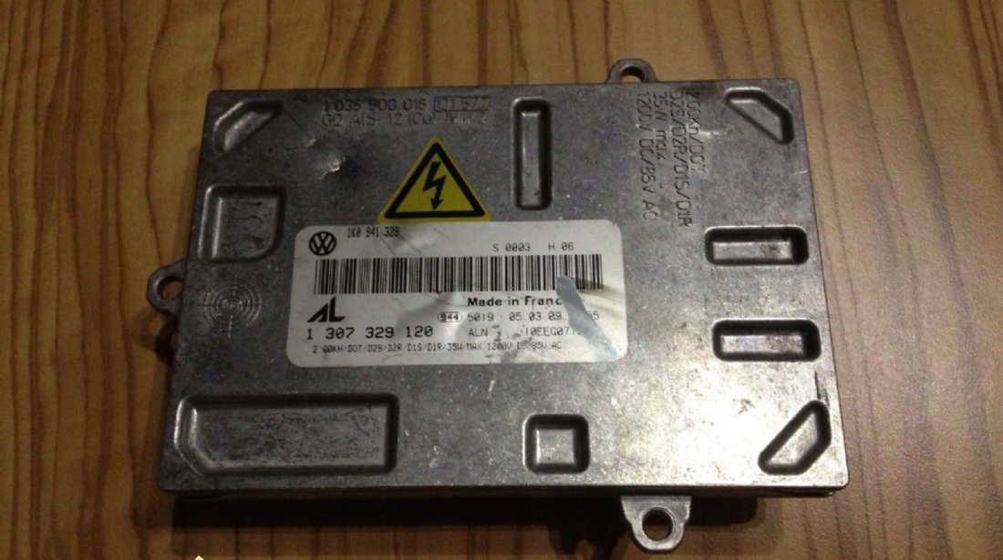 Calculator / Balast Far Xenon Adaptiv - Vw Passat CC / Touran * 1K0941329 / 1307329120 *