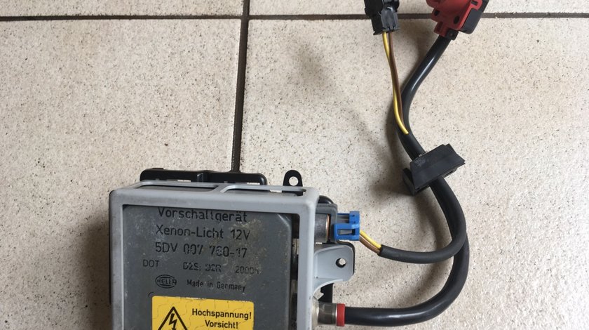 Calculator / Balast Far Xenon - Mercedes W210 5DV 007 760-17 / 5DV007760-17