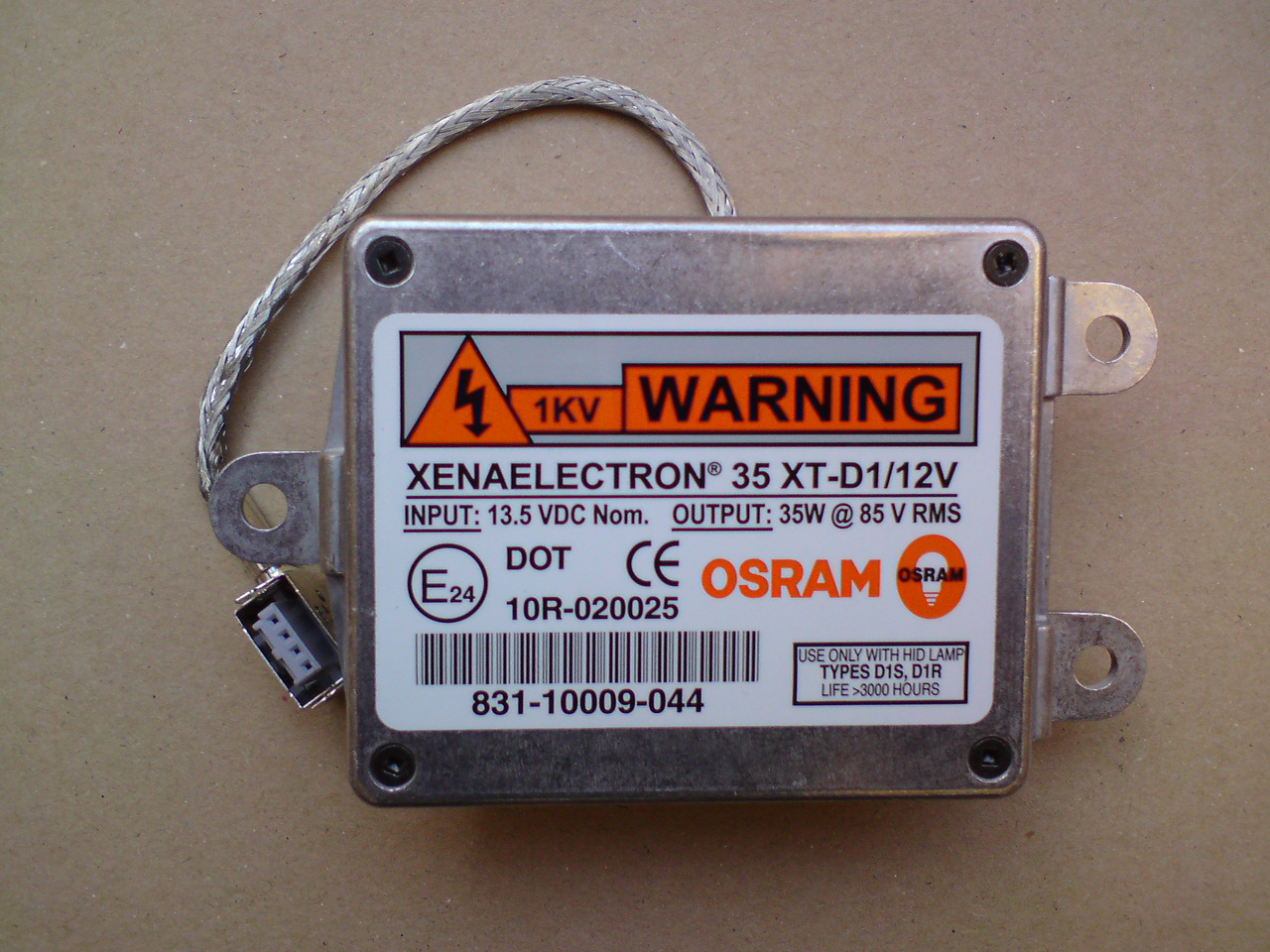 Calculator / Balast Xenon - Skoda Octavia   831-10009-44 / 8311000944