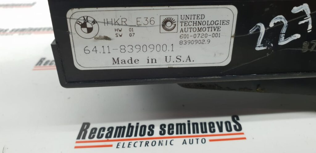 Calculator CLIMA UNITED TECHNOLOGIES AUTOMOTIVE BMW E36 6411-8 390 900.1 / 6411 8 390 900 1 / 641183909001 / 8 390 902.9 / 8 390 902 9 / 839090296411-8 390 900.1 / 6411 8 390 900 1 / 641183909001 / 8 390 902.9 / 8 390 902 9 / 83909029