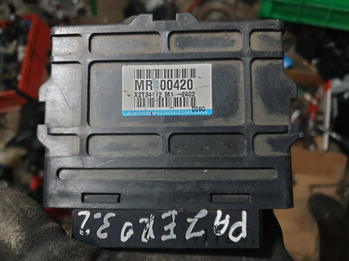 CALCULATOR COD MR400420 / X2T34172 M MITSUBISHI PAJERO SHOGUN III