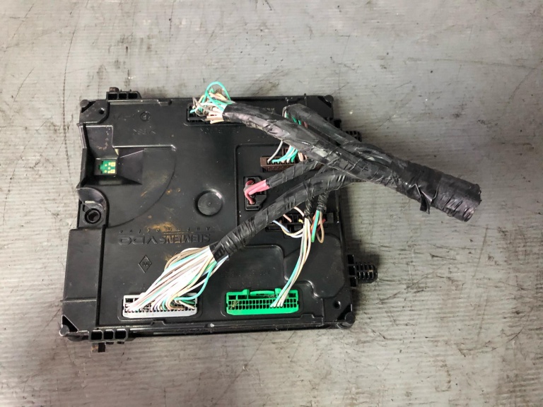 Calculator confort 2.0 b renault laguna 3 a2c53186520 a2c53297660
