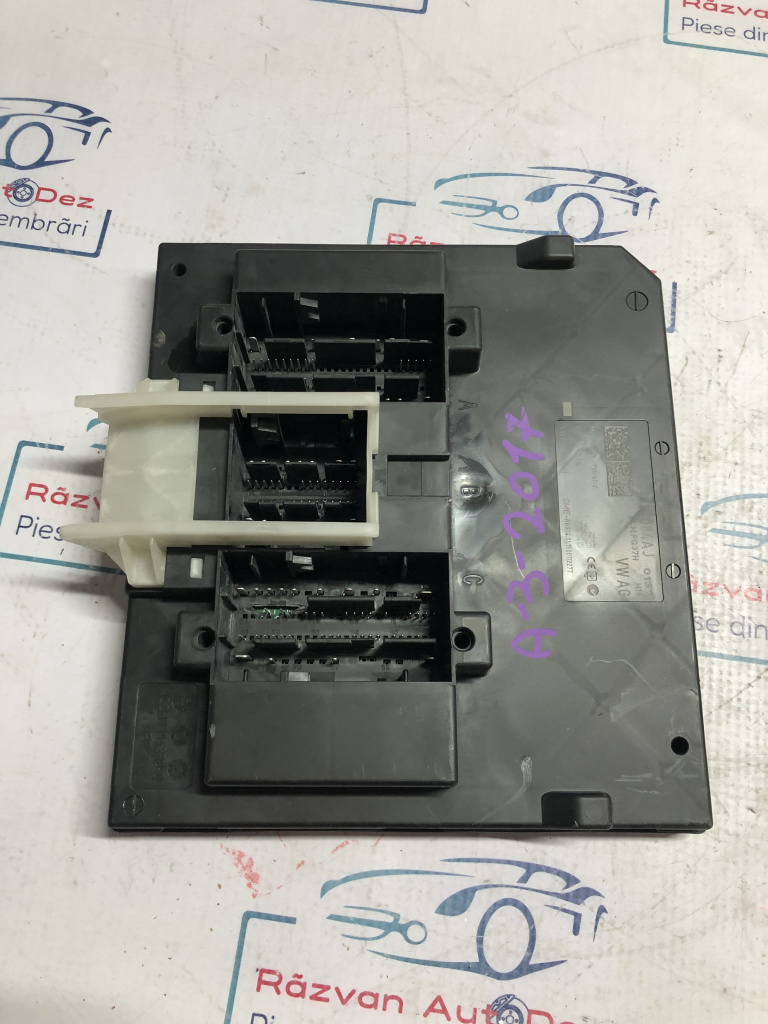 Calculator confort Audi A3 8V 2017, 5Q0937084AJ