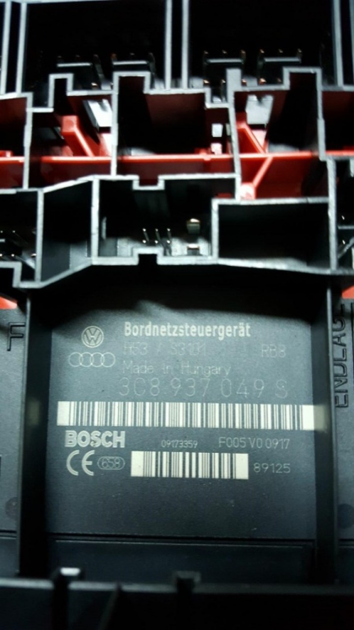 Calculator confort (bordnetz) 3c8937049s vw tiguan