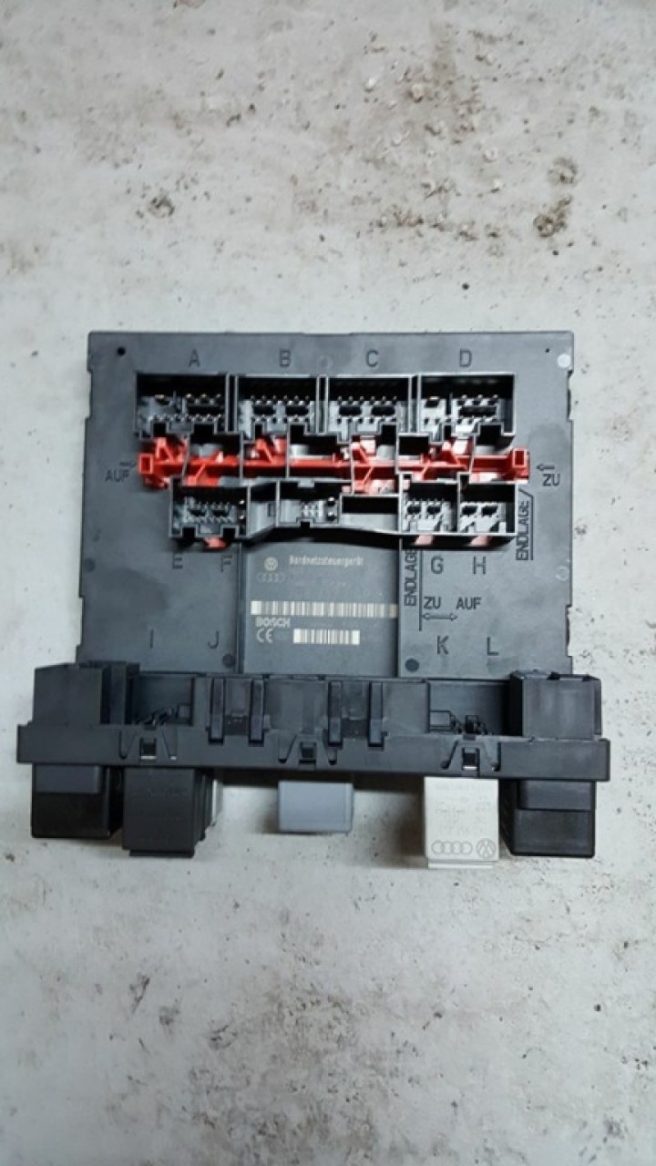 Calculator confort (bordnetz) 3c8937049s vw tiguan