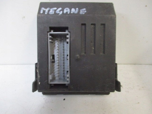Calculator CONFORT BOSCH RENAULT MEGANE 9 140 010 352 / 9140010352 / 7700427697 A / 7700427697A9 140...